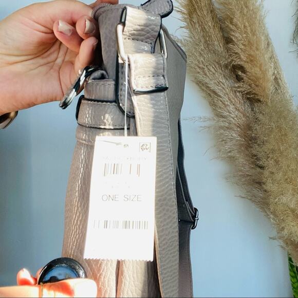 NEW STYLE & CO Beige Tan Vegan Faux Pebble Leather Crossbody Buckle Bag Purse - Picture 12 of 12